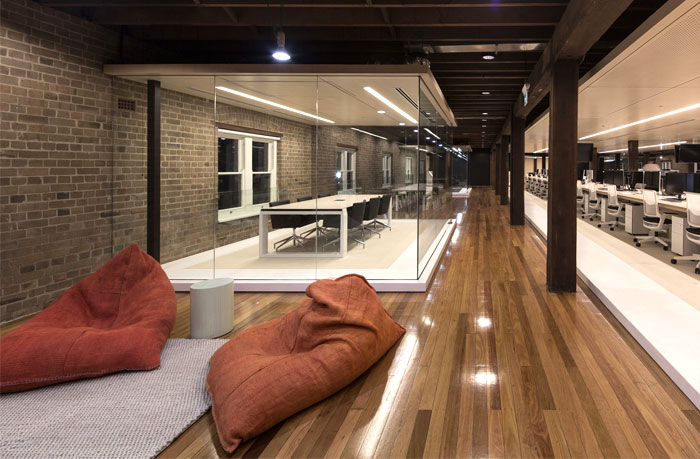 老廠房改造開放式辦公室裝修設(shè)計