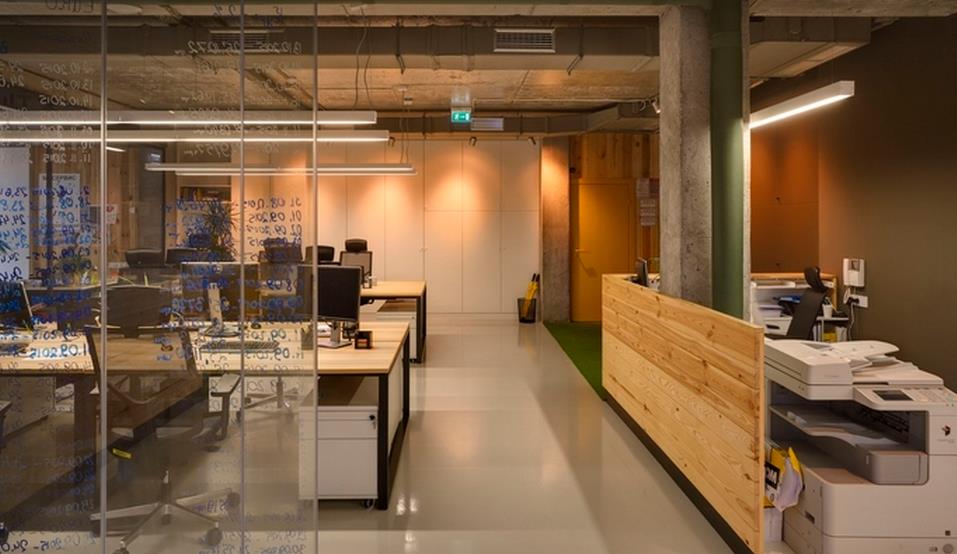 如何將辦公室裝修的比較穩重、大氣？