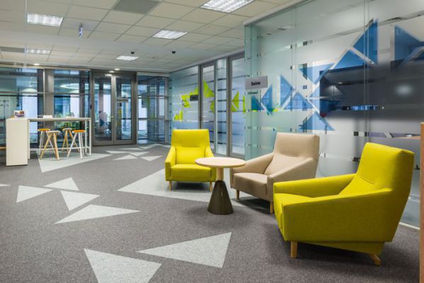 上海辦公室設(shè)計中前臺如何設(shè)計？