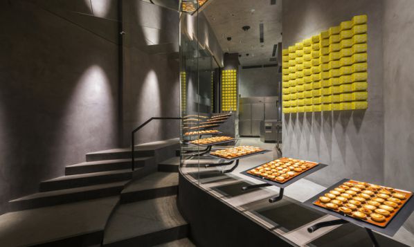 工業(yè)風(fēng)辦公室設(shè)計(jì)的芝士蛋撻品牌店