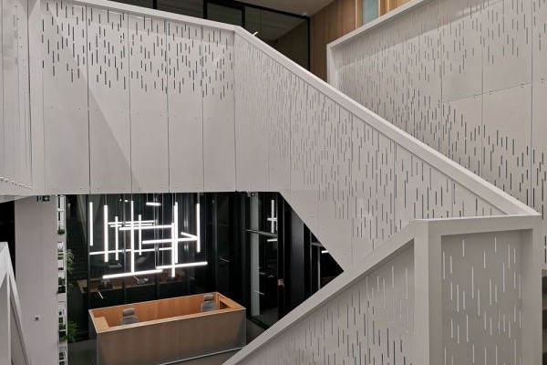 大樓辦公室設(shè)計(jì)表達(dá)的環(huán)保主題