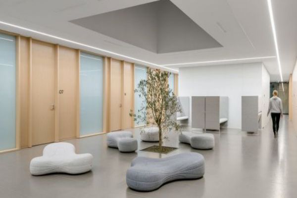 大樓辦公室設(shè)計(jì)表達(dá)的環(huán)保主題